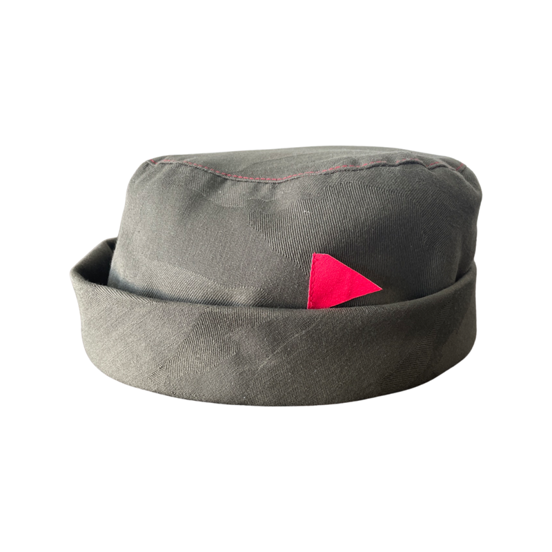 Crewdora [Olivia Mary]